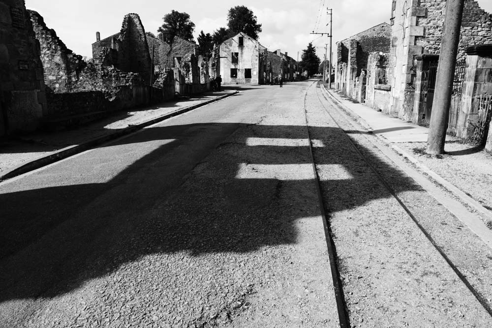 オラドゥール=シュル=グラヌの線路の写真